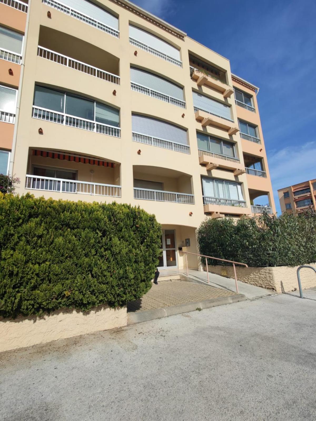 Saint-Mandrier-Sur-Mer Rsd Les Cometes Exterior photo